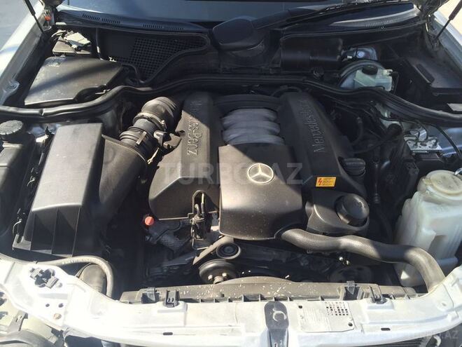 Mercedes E 240 1999, 240,000 km - 2.4 l - Bakı