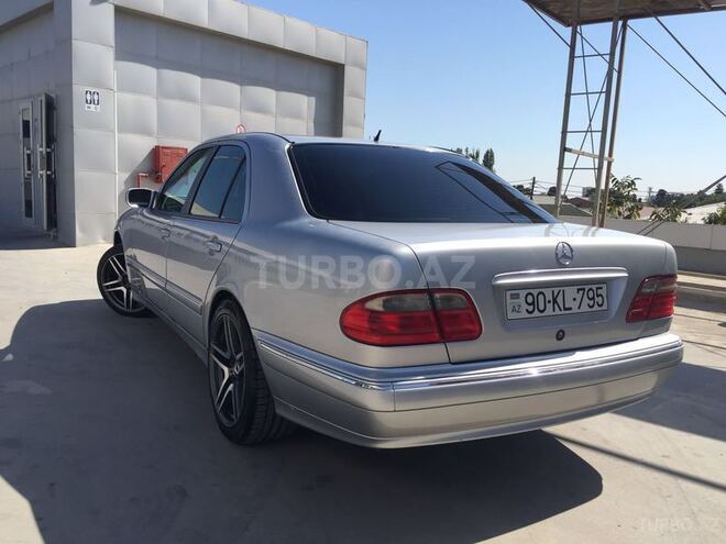 Mercedes E 240 1999, 240,000 km - 2.4 l - Bakı