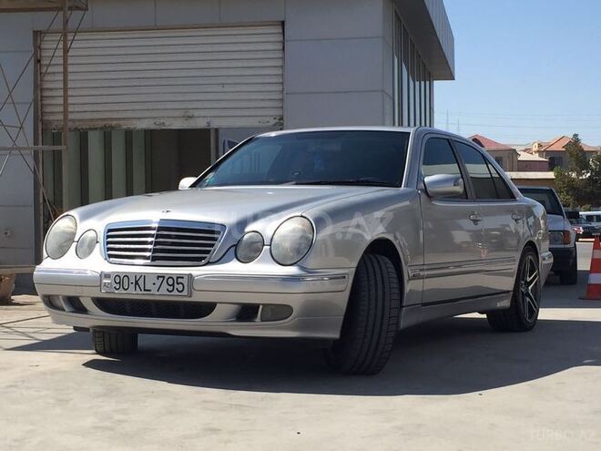Mercedes E 240 1999, 240,000 km - 2.4 l - Bakı