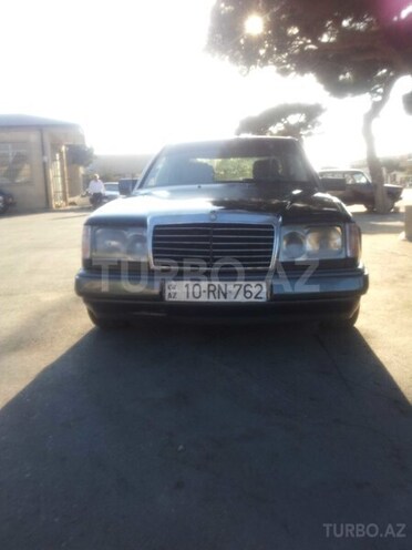 Mercedes E 200 1992, 210,000 km - 2.0 l - Bakı