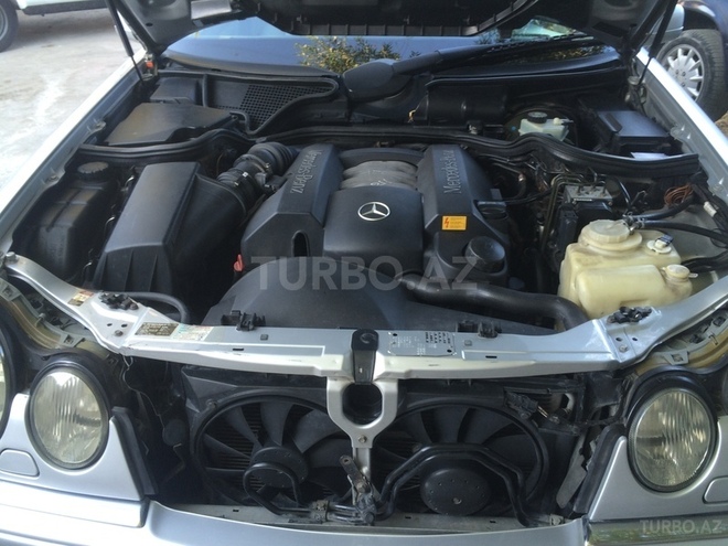 Mercedes E 240 1998, 275,000 km - 2.4 l - Bakı