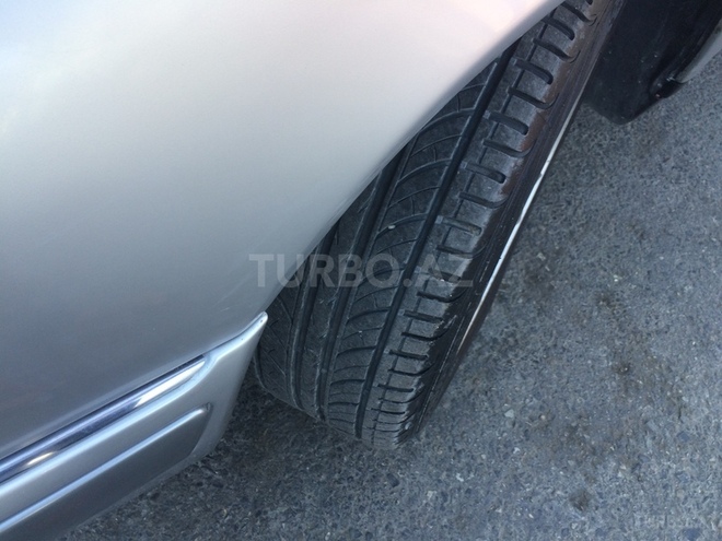 Mercedes E 240 1998, 275,000 km - 2.4 l - Bakı