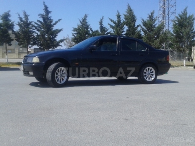 BMW 320 1991, 30,000 km - 2.0 л - Sumqayıt