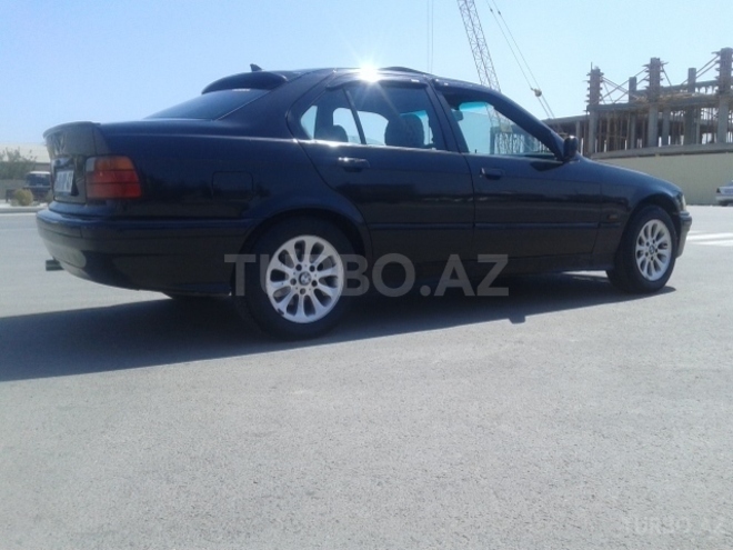 BMW 320 1991, 30,000 km - 2.0 л - Sumqayıt