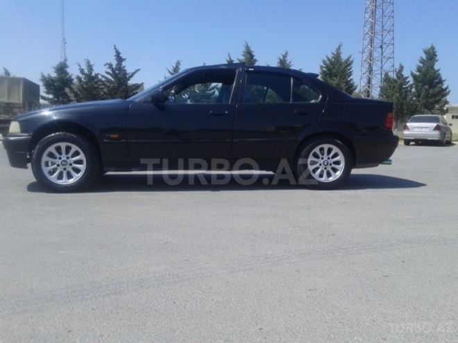 BMW 320 1991, 30,000 km - 2.0 л - Sumqayıt
