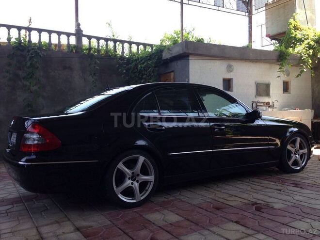 Mercedes E 270 2003, 210,000 km - 2.7 л - Bakı
