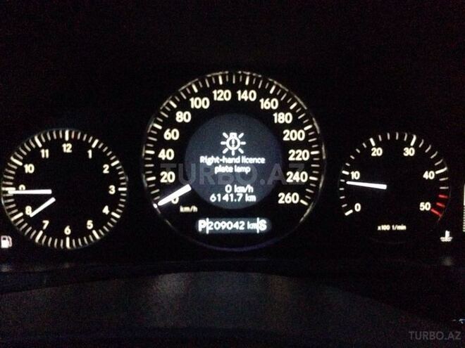 Mercedes E 270 2003, 210,000 km - 2.7 л - Bakı