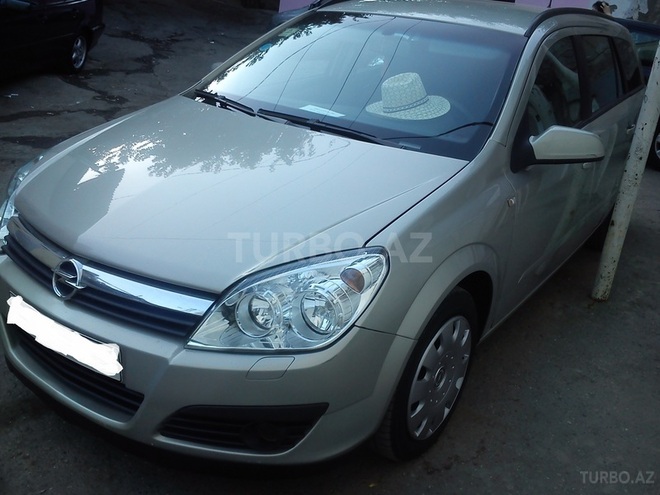 Opel Astra 2006, 196,000 km - 1.9 л - Bakı