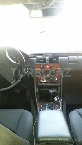 Mercedes E 200 1997, 270,000 km - 2.0 l - Sumqayıt