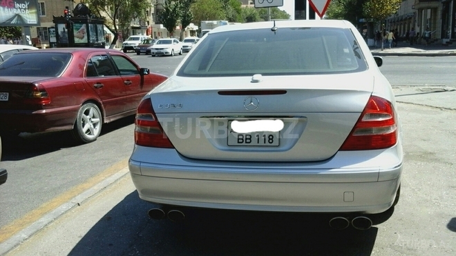 Mercedes E 350 2005, 200,000 km - 3.5 l - Bakı