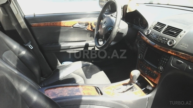 Mercedes E 350 2005, 200,000 km - 3.5 l - Bakı