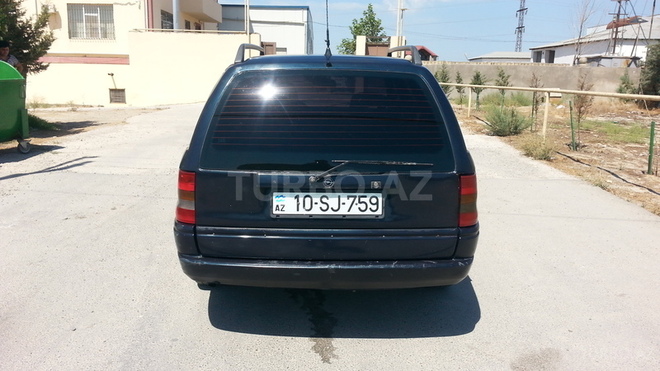 Opel Astra 1995, 250,000 km - 1.6 l - Bakı