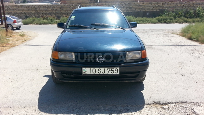 Opel Astra 1995, 250,000 km - 1.6 l - Bakı