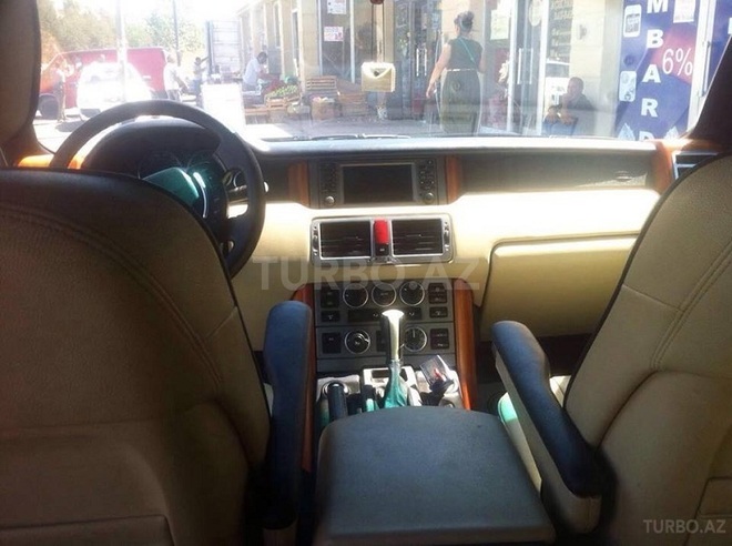 Land Rover Range Rover 2003, 215,000 km - 4.4 л - Bakı