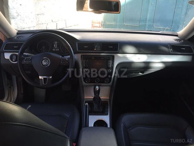 Volkswagen Passat 2013, 43,589 km - 2.5 l - Bakı