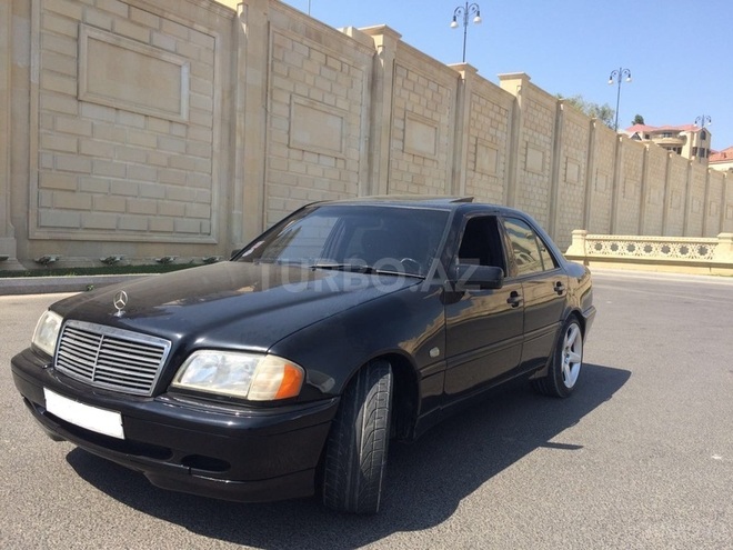 Mercedes C 220 1998, 260,060 km - 2.2 l - Bakı