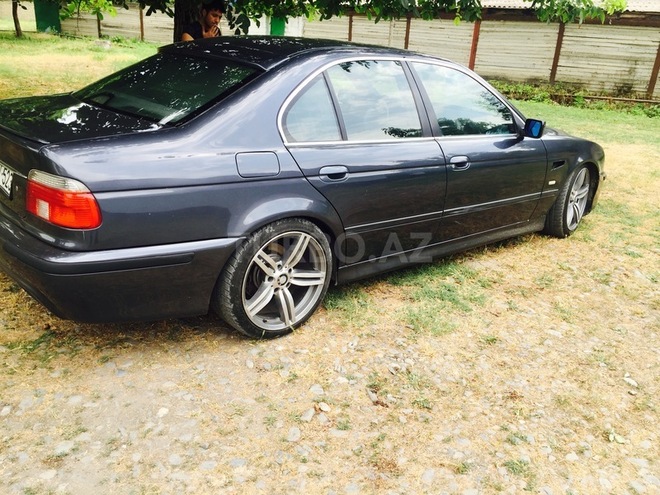 BMW 523 1996, 440,000 km - 0.3 l - Bakı