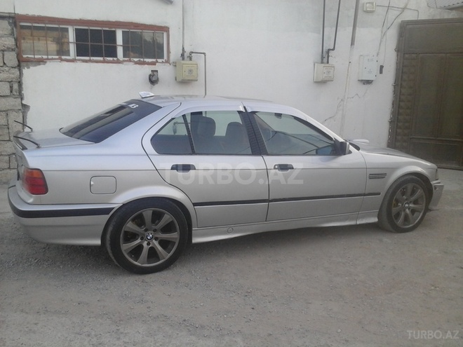 BMW 320 1991, 127,500 km - 2.0 l - Bakı