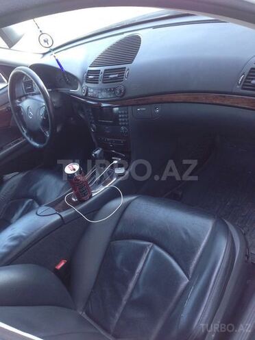 Mercedes E 270 2002, 282,000 km - 2.7 l - Bakı