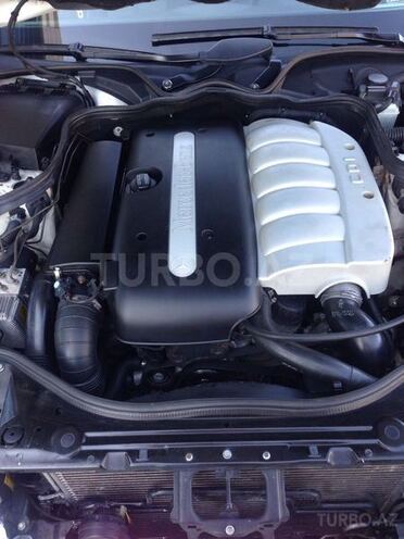 Mercedes E 270 2002, 282,000 km - 2.7 l - Bakı