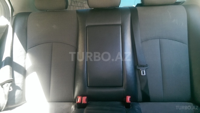 Mercedes E 220 2004, 250,000 km - 0.3 л - Sumqayıt