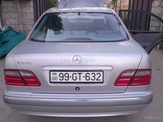 Mercedes E 240 2000, 1,667,007 km - 2.4 l - Bakı