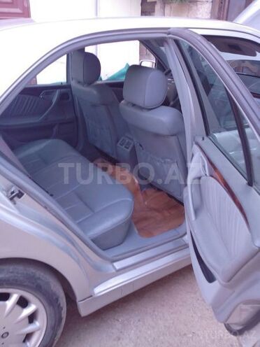 Mercedes E 240 2000, 1,667,007 km - 2.4 l - Bakı