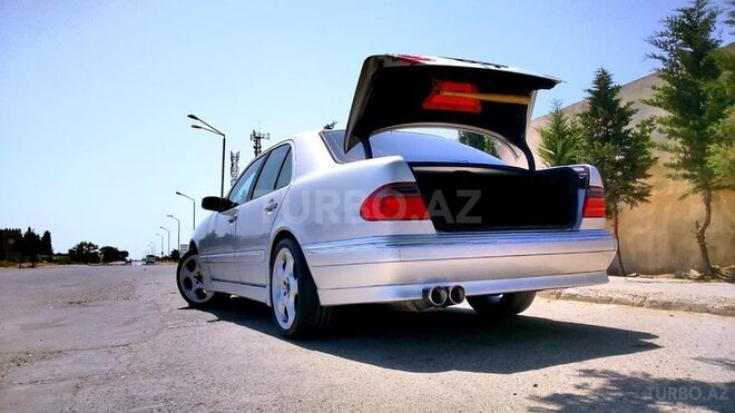Mercedes E 240 2000, 255,000 km - 2.4 l - Bakı