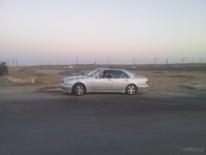 Mercedes E 240 2000, 255,000 km - 2.4 l - Bakı