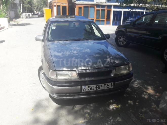 Opel Vectra 1994, 353,000 km - 1.6 l - Sumqayıt