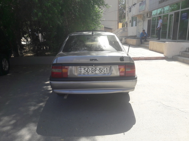 Opel Vectra 1994, 353,000 km - 1.6 l - Sumqayıt