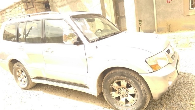 Mitsubishi Pajero 2006, 200,000 km - 0.3 l - Bakı