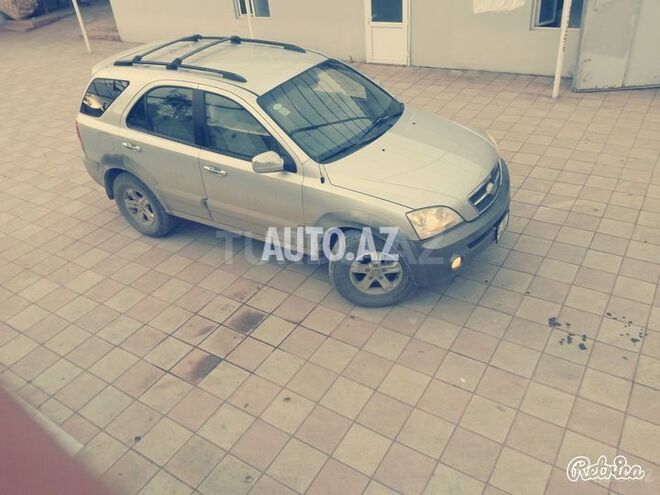 Kia Sorento 2005, 140,000 km - 3.5 l - Salyan