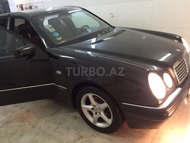Mercedes E 200 1998, 265,000 km - 2.0 л - Bakı
