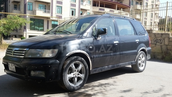 Mitsubishi Chariot 2000, 254,228 km - 2.4 l - Bakı