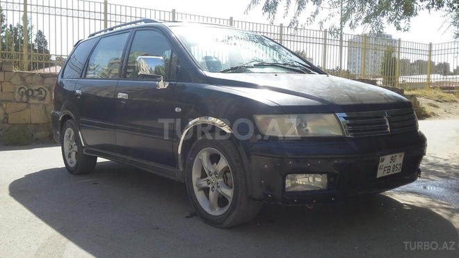 Mitsubishi Chariot 2000, 254,228 km - 2.4 l - Bakı
