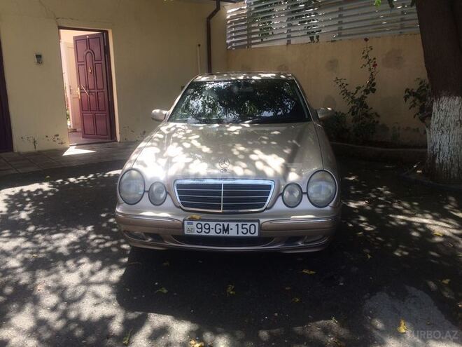 Mercedes E 240 2001, 227,000 km - 2.6 l - Bakı
