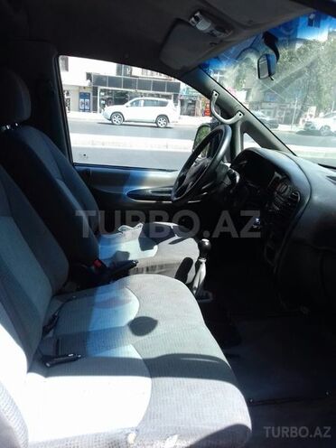 Hyundai H-1 2006, 370,000 km - 2.5 l - Bakı