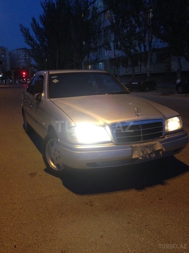 Mercedes C 220 1995, 297,000 km - 2.2 l - Sumqayıt