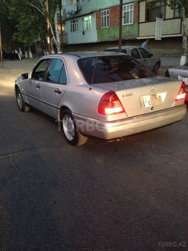 Mercedes C 220 1995, 297,000 km - 2.2 l - Sumqayıt
