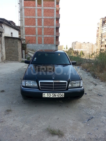 Mercedes C 220 1995, 300,000 km - 2.2 l - Bakı