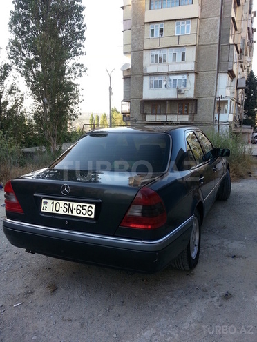 Mercedes C 220 1995, 300,000 km - 2.2 l - Bakı