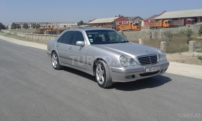 Mercedes E 200 2000, 156,000 km - 2.0 л - Bakı