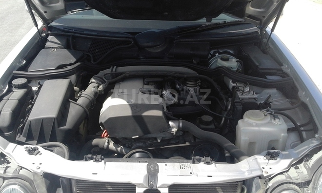 Mercedes E 200 2000, 156,000 km - 2.0 л - Bakı