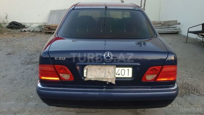 Mercedes E 200 1999, 263,000 km - 2.0 l - Bakı