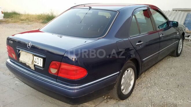 Mercedes E 200 1999, 263,000 km - 2.0 l - Bakı