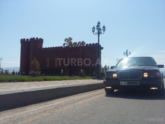 Mercedes E 200 1994, 271,000 km - 2.0 l - Şirvan