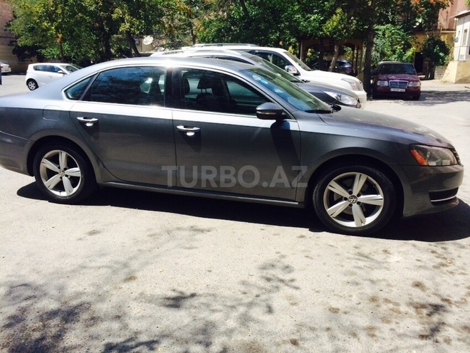 Volkswagen Passat 2011, 45,000 km - 2.5 л - Bakı