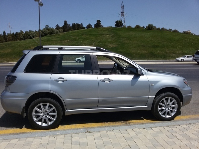 Mitsubishi Outlander 2006, 146,000 km - 2.4 л - Bakı