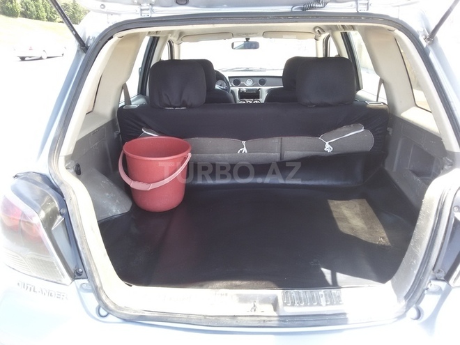 Mitsubishi Outlander 2006, 146,000 km - 2.4 л - Bakı